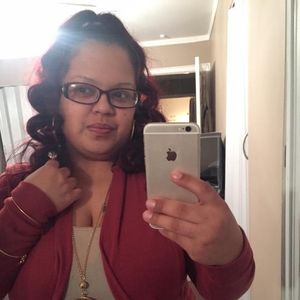 Meet your Posher, Denise